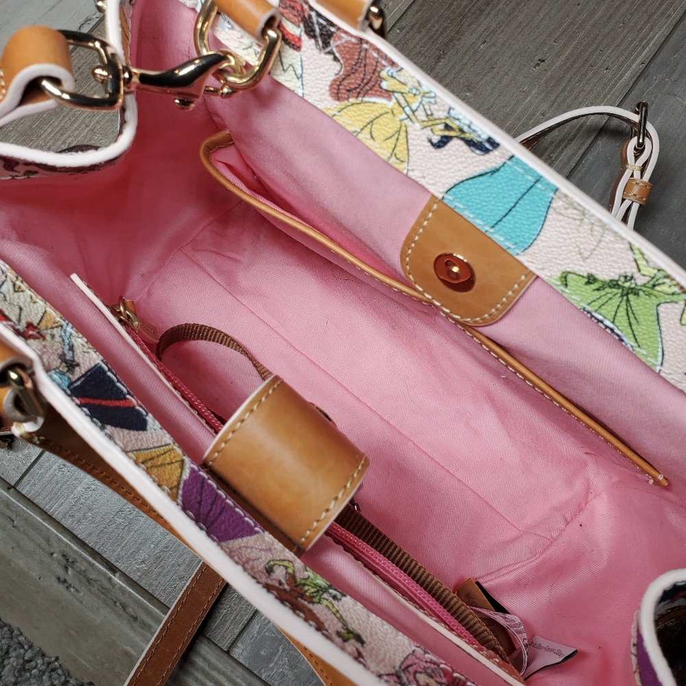 Disney Dooney & Bourke Bag - Disney Princesses - Small Zip Satchel Bag EUC - Picture 7 of 16
